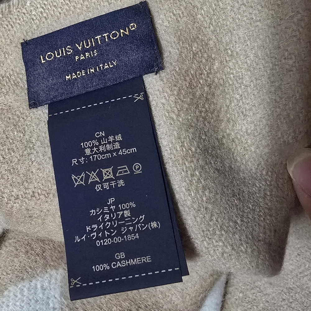 NWT! NEW! AUTHENTICATED LOUIS VUITTON M76067 Reykjavik Scarf SHAWL 100% CASHMERE - Picture 13 of 16